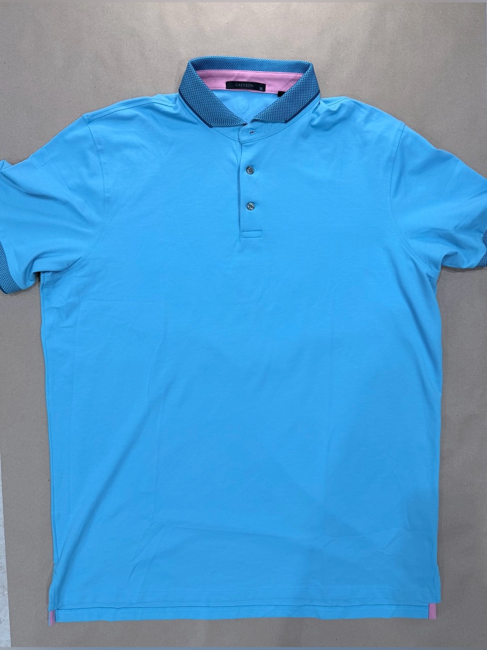 Greyson Light Blue Performance Polo – Men’s XL Wolf Icon Pima Blend